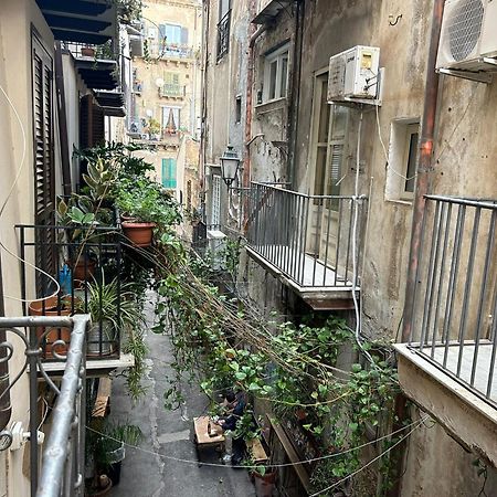 Triscele House - Corrieri Apartment Palermo Bagian luar foto